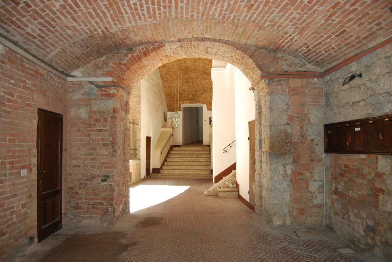 Antica Dimora Del Buongoverno Hotel Siena Kültér fotó