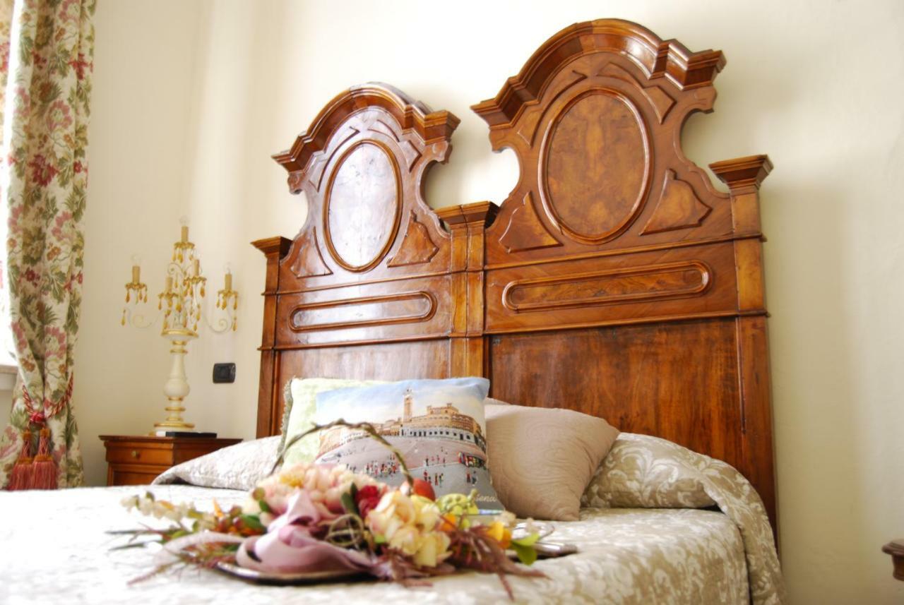 Antica Dimora Del Buongoverno Hotel Siena Kültér fotó