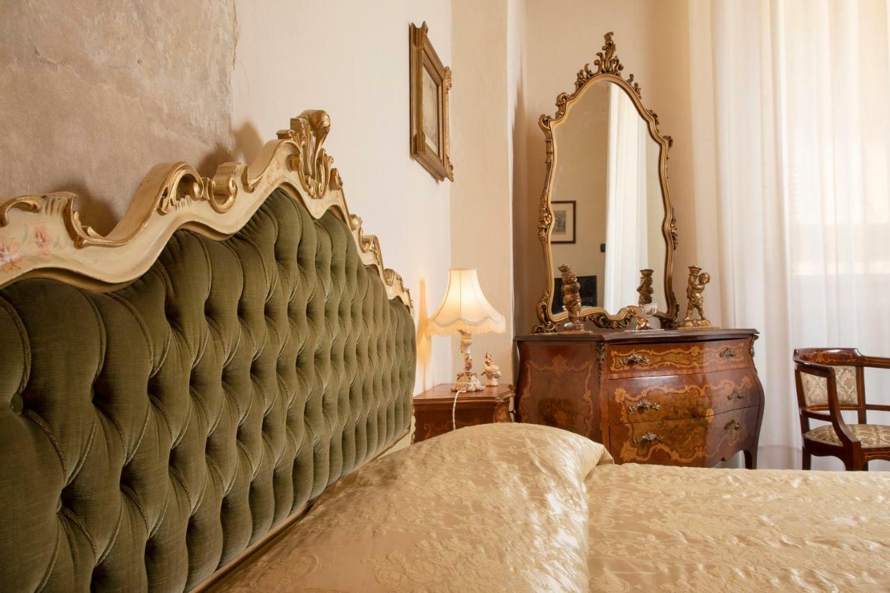 Antica Dimora Del Buongoverno Hotel Siena Kültér fotó