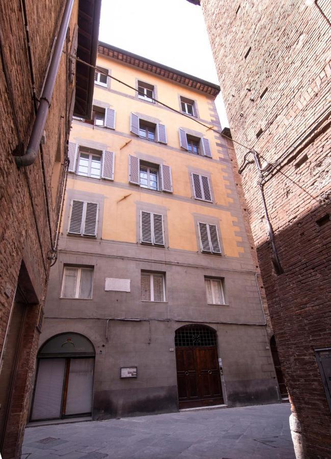 Antica Dimora Del Buongoverno Hotel Siena Kültér fotó